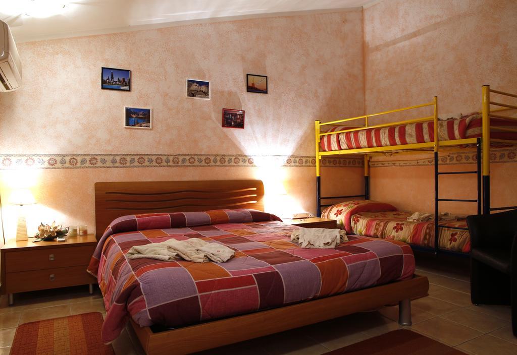 Hotel Food & Drink Altomonte Room photo